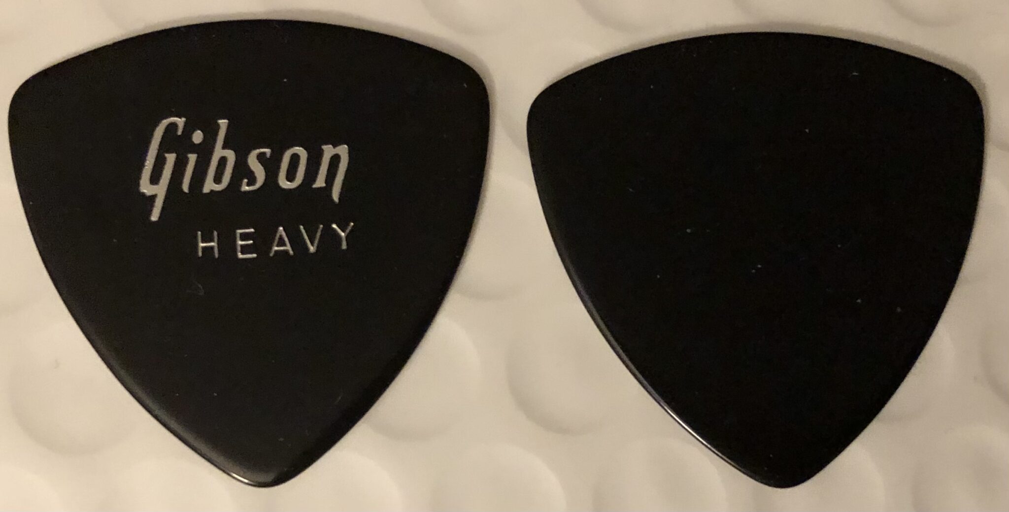 Vintage 1960s GIBSON Guitar Pick in Heavy Celluloid, wedge style, VERY RARE Pickbay