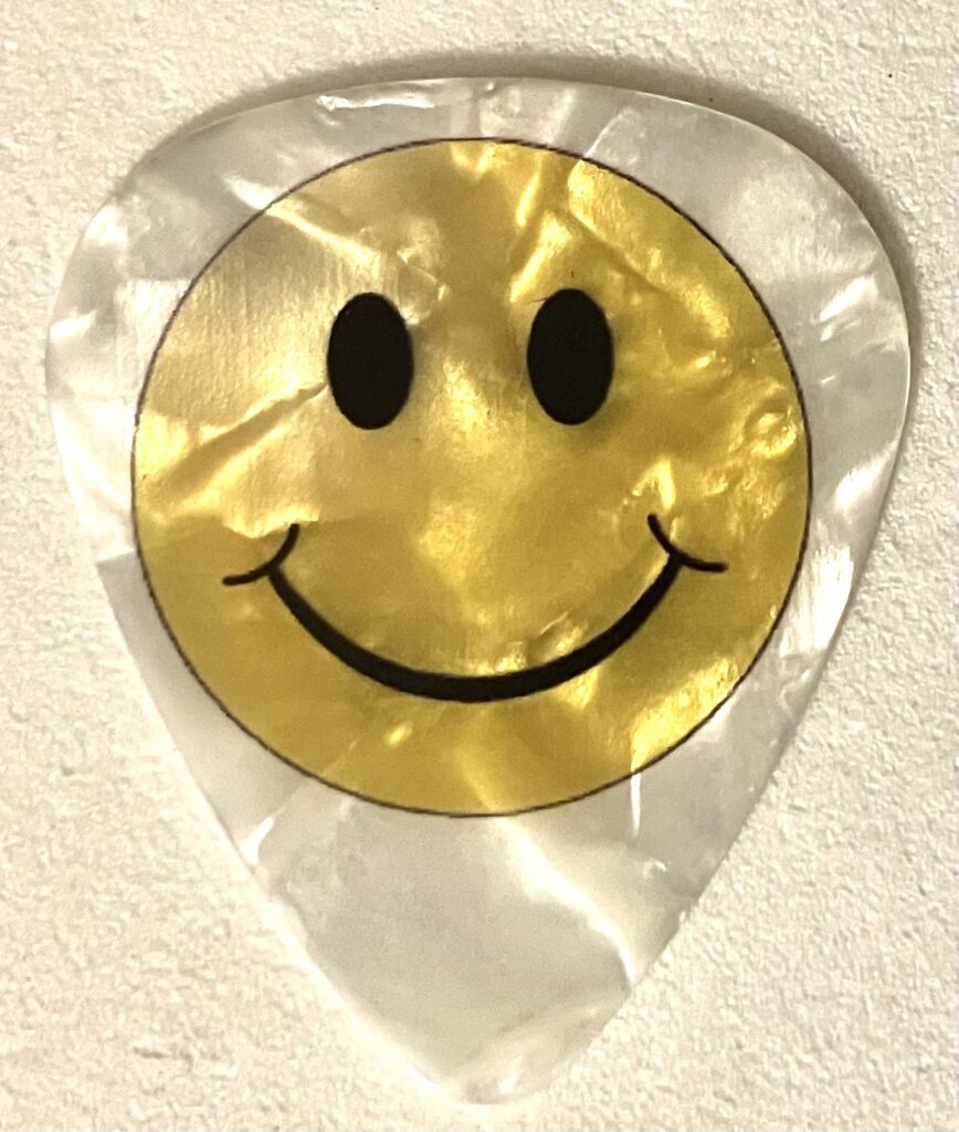 SMILEY FACE Happy Face Have a Nice Day Guitar Pick Classic Symbol (pre ...
